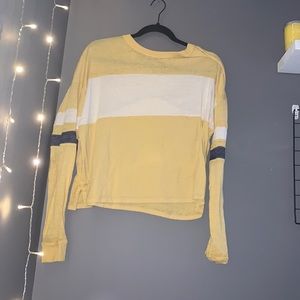 yellow long sleeve tee